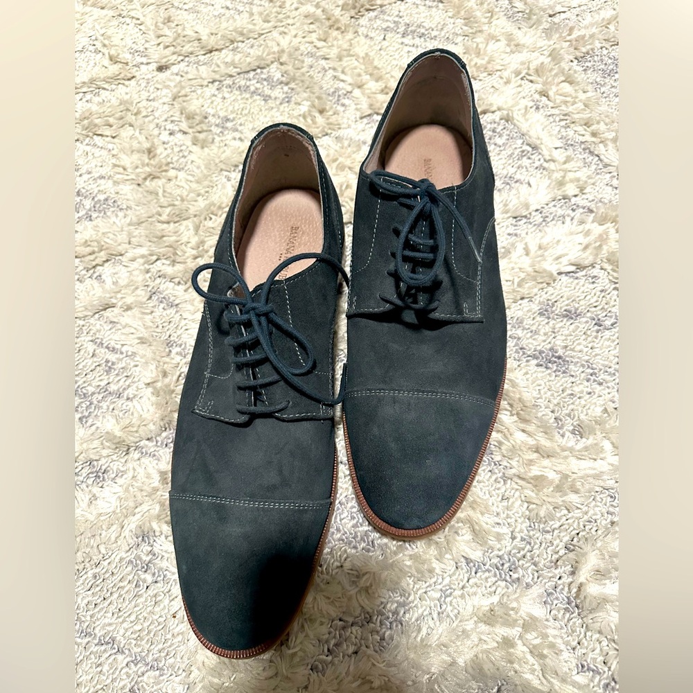 Men’s Navy Banana Republic Suede Dress Shoes